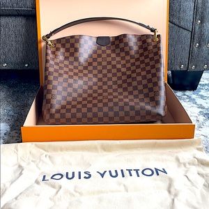 Graceful MM D. EBE. LV Bag